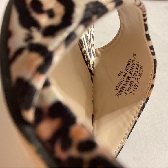 Nicole Miller New Castle Animal Print Open Toe Heel - Picture 8 of 8